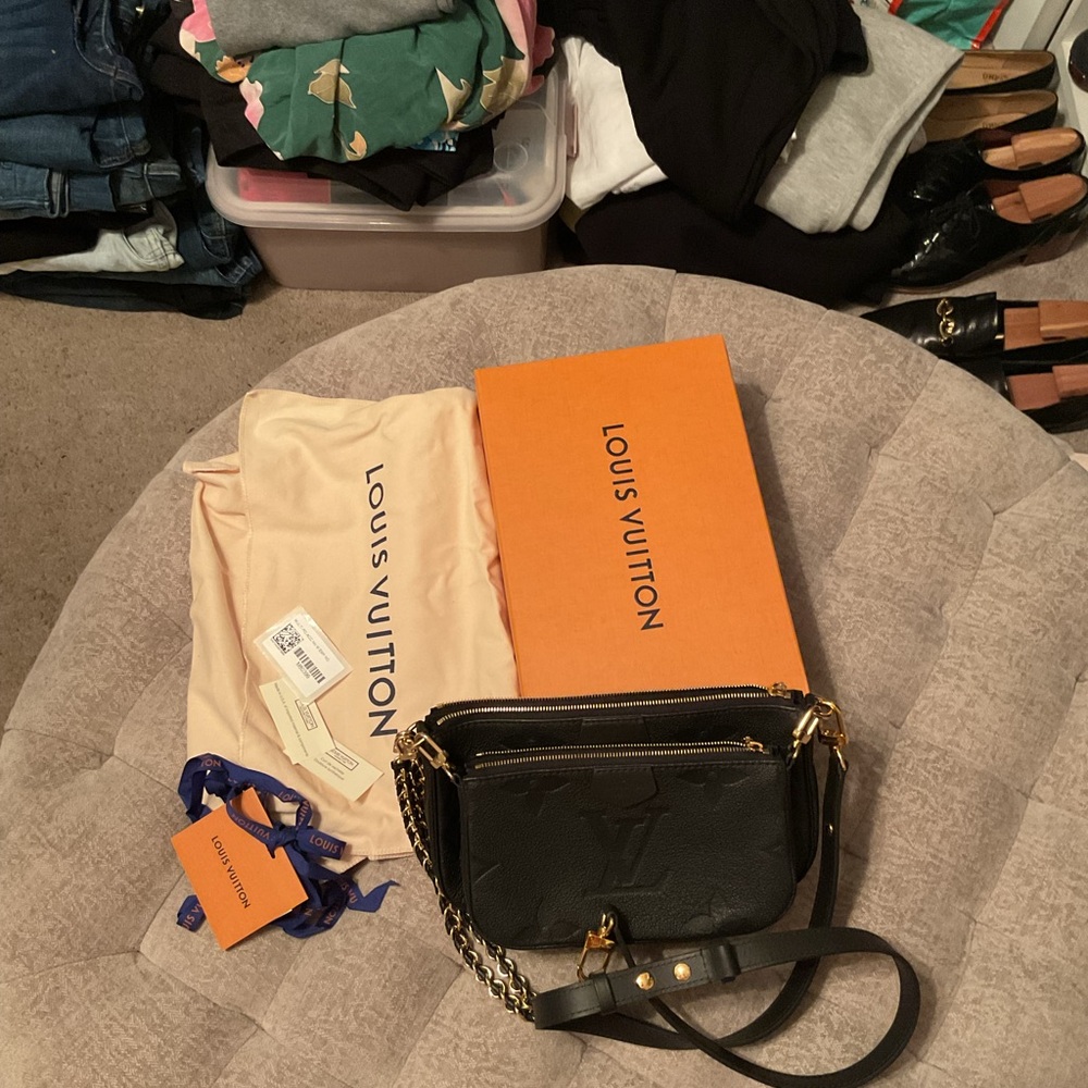 Louis Vuitton Pouchette - Picture 10 of 16